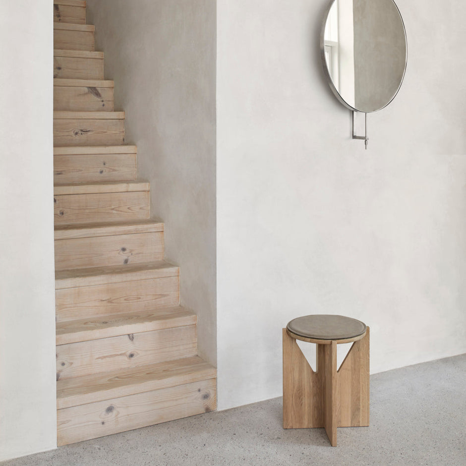Simple Stool Light