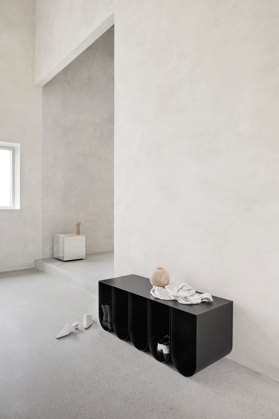 Curved Bench Black