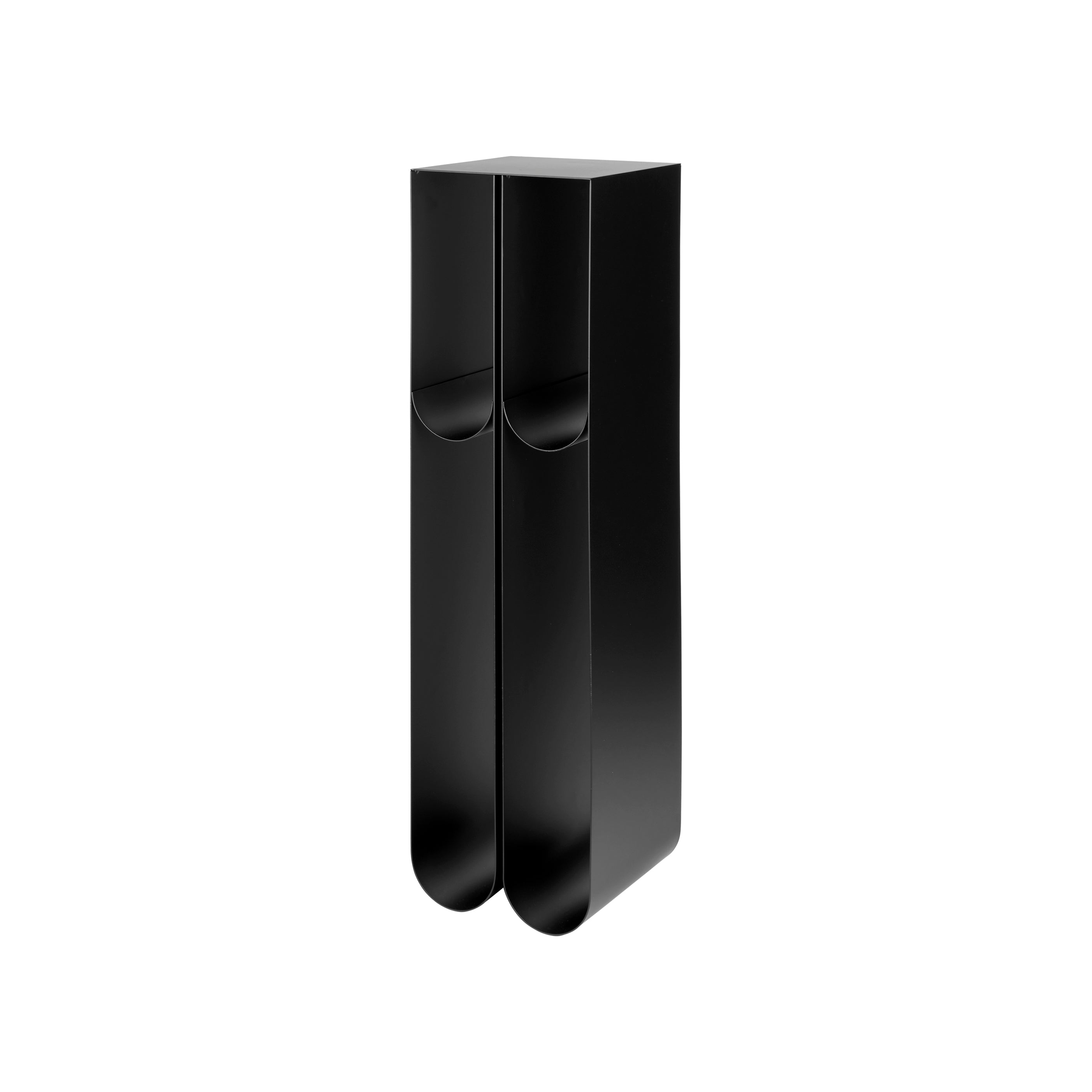 Curved Pedestal Black – MORE THAN OBJECT