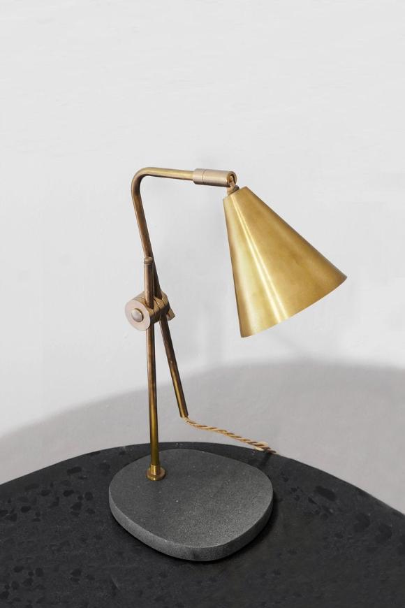 CONE TABLE LAMP