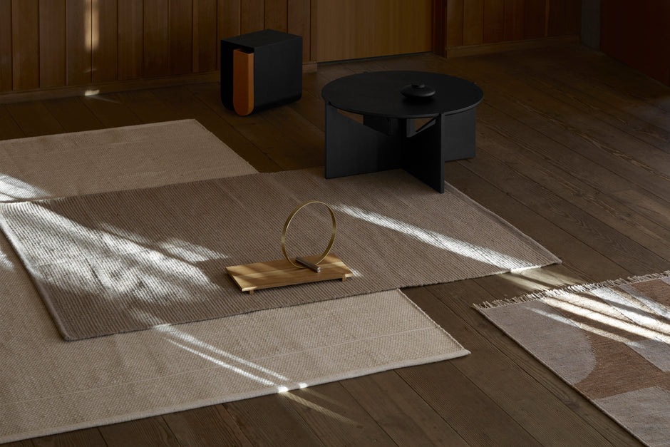 Simple Table Black