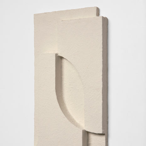 Serif Relief S Natural