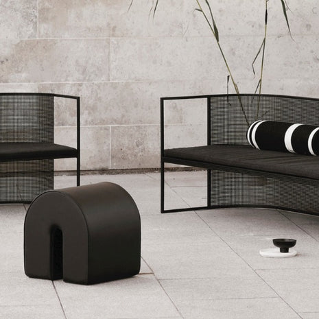 Curved Pouf Black