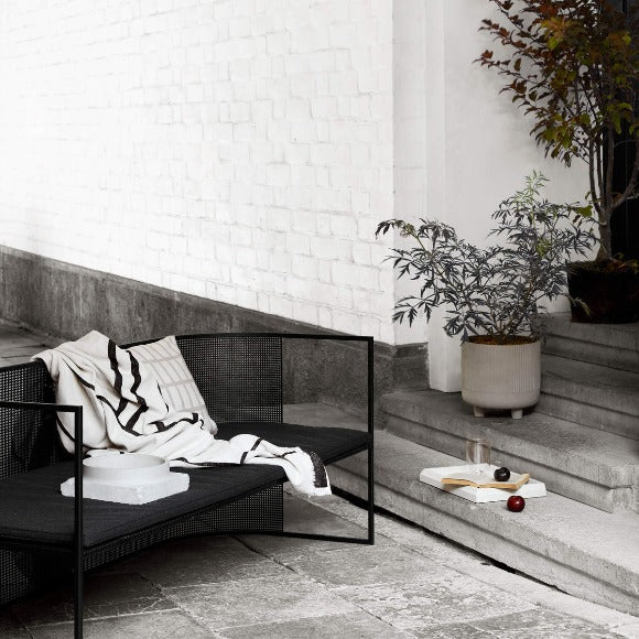 Bauhaus Lounge Bench Black