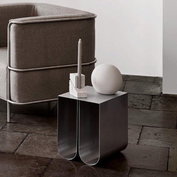 Curved Side Table Stainless – MORE THAN OBJECT