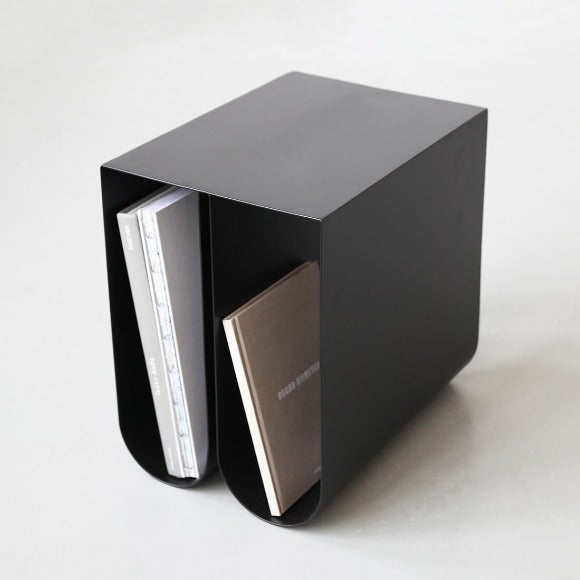 Curved Side Table Black