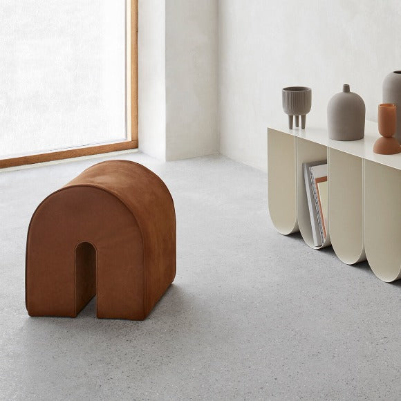 CURVED POUF COGNAC NUBUCH